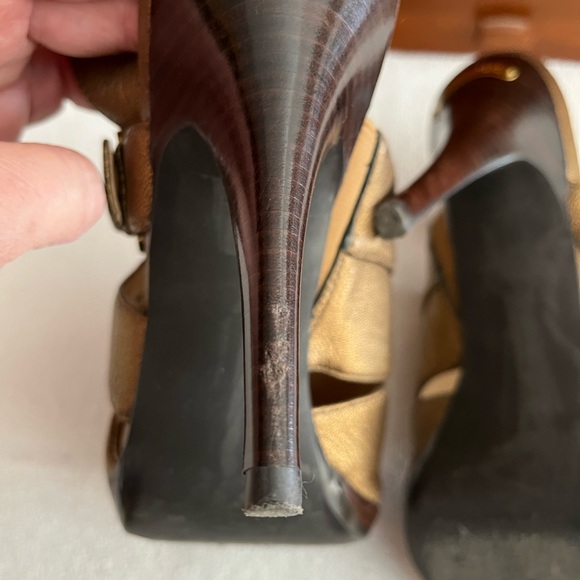 Michael Kors Kincade sandal - Picture 6 of 8